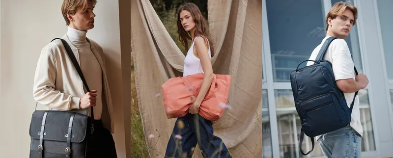Dreigeteiltes Breitbild mit drei jungen Leuten und Taschen (Umhängetasche, orange Tasche, Rucksack) in verschiedenen Innenräumen. Kopfbild der Markenseite.