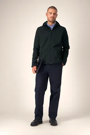 Die Herren-Softshelljacke mit Kapuze