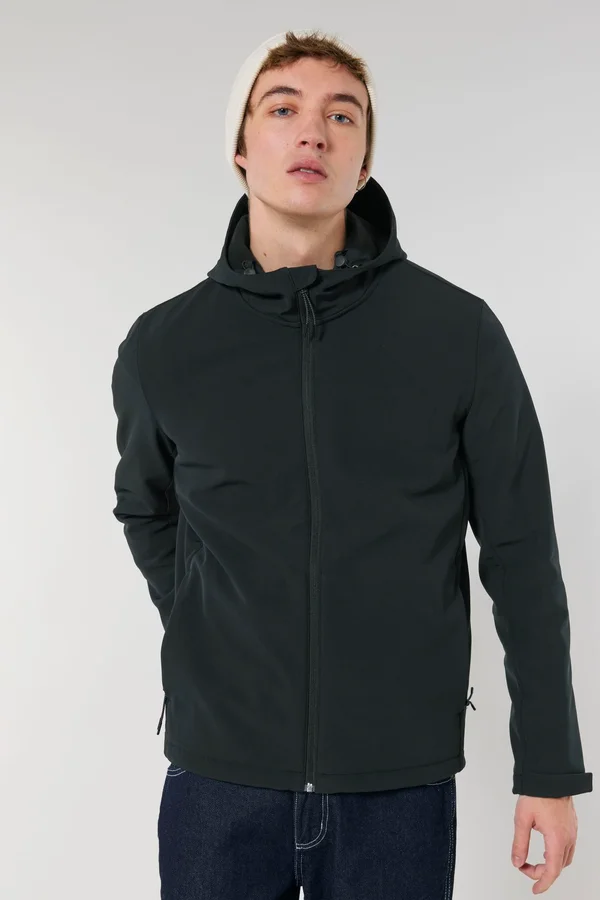 Die Herren-Softshelljacke mit Kapuze
