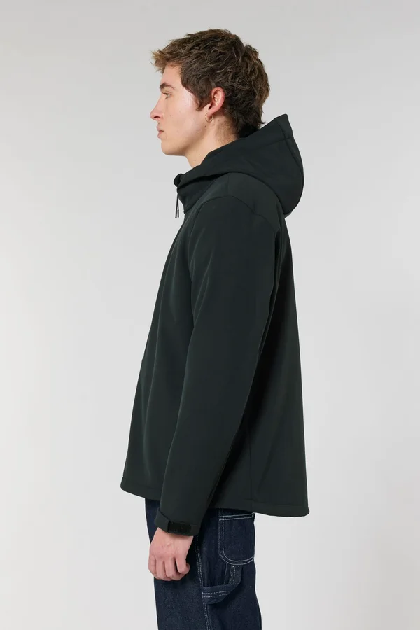 Die Herren-Softshelljacke mit Kapuze