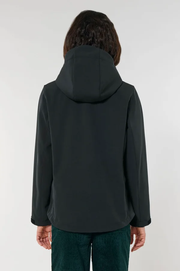 Die Damen-Softshelljacke mit Kapuze