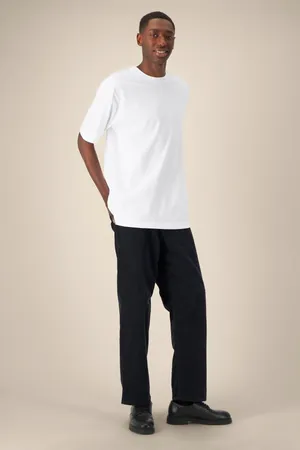Das schwere Unisex-T-Shirt mit trockenem Griff