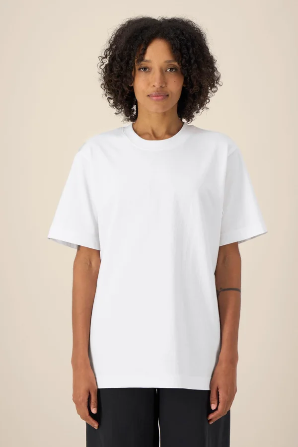Das schwere Unisex-T-Shirt mit trockenem Griff