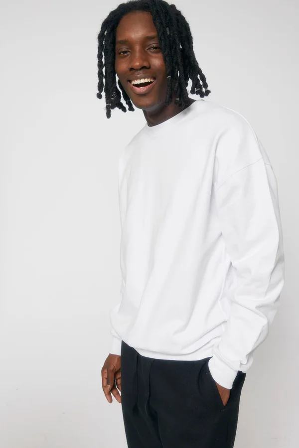 Das Boxy Rundhals-Unisex-Sweatshirt mit trockenem Griff