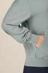 Der Garment-Dyed Unisex-Hoodie aus French Terry