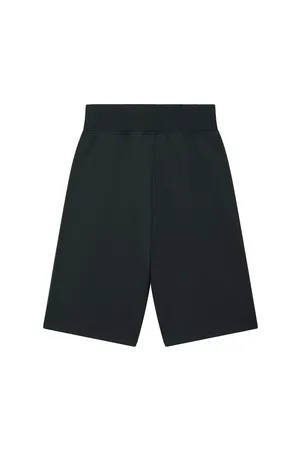 Eng geschnittene Damenshorts