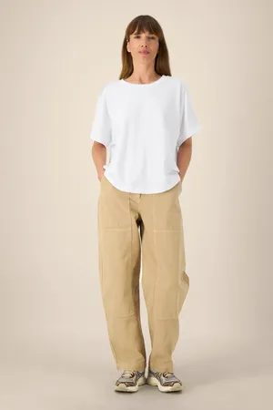 Das Oversized Damen-T-Shirt mit gekrempelten Ärmeln