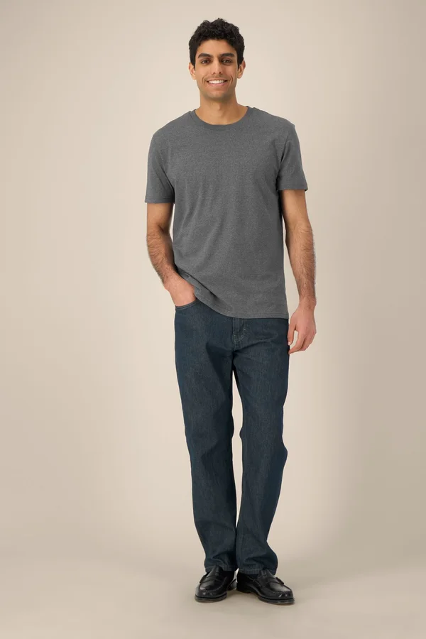 Das Unisex-T-Shirt aus recycelter Baumwolle