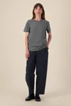 Das Unisex-T-Shirt aus recycelter Baumwolle