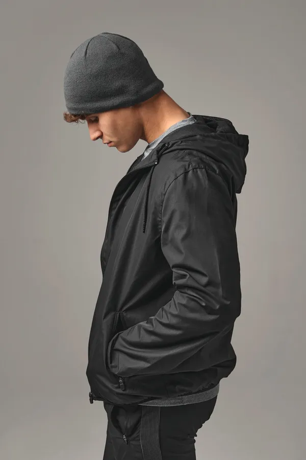 Water repellent beanie
