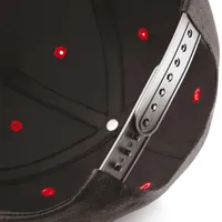 Contrast Snapback Cap - 5 panels
