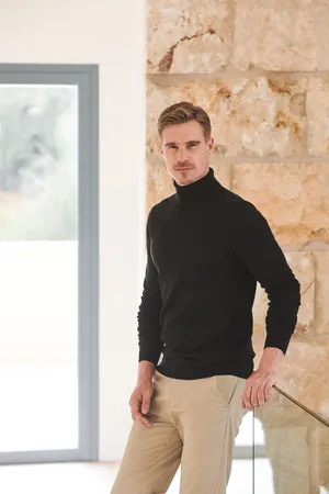 Roll-Neck Jumper Black