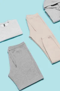 Umweltfreundliches Kapuzensweatshirt mit Reißverschluss Damen