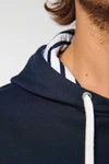 Unisex-Kapuzensweatshirt mit kontrastfarbener Kapuze und Motiven