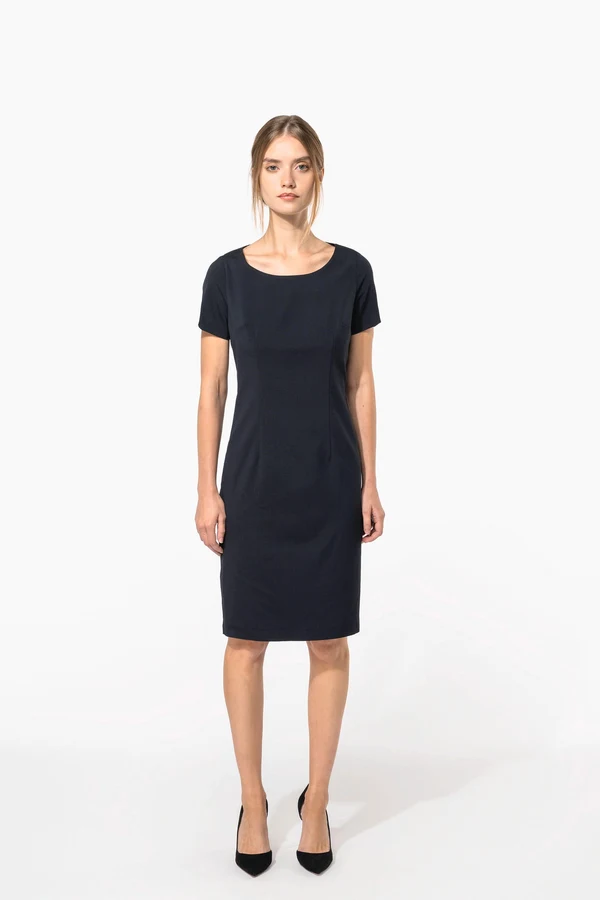 Kleid mit kurzen Ärmeln