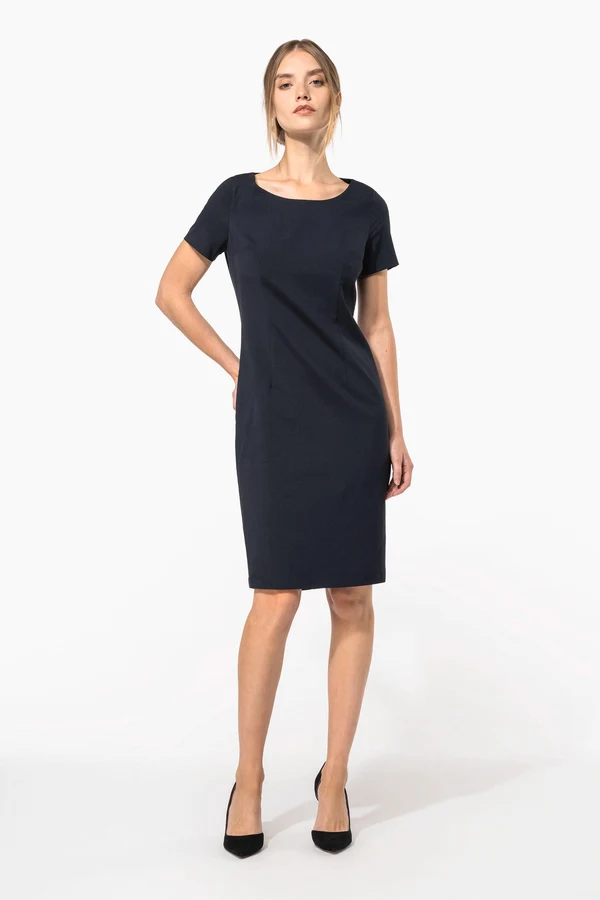 Kleid mit kurzen Ärmeln