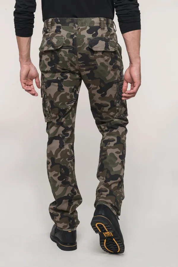 Men's multipocket trousers