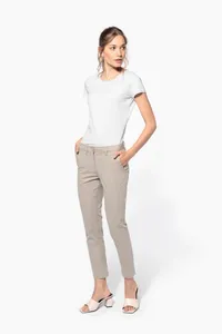 Ladies' above-the-ankle trousers