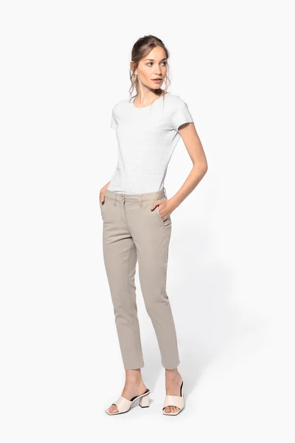 Ladies' above-the-ankle trousers