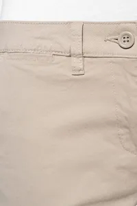 Ladies’ chino Bermuda shorts