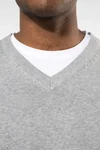 Premium-Pullover mit V-Ausschnitt