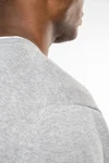 Premium-Pullover mit V-Ausschnitt