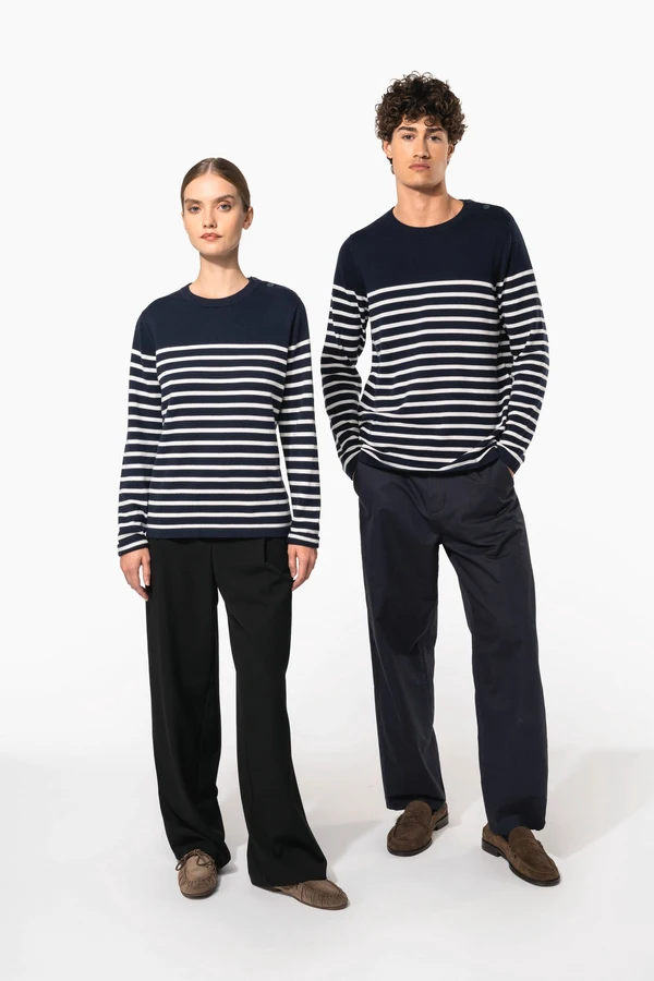 Herrenpullover im Marine-Stil