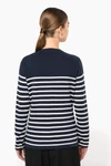 Damenpullover im Marine-Stil