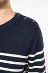 Damenpullover im Marine-Stil