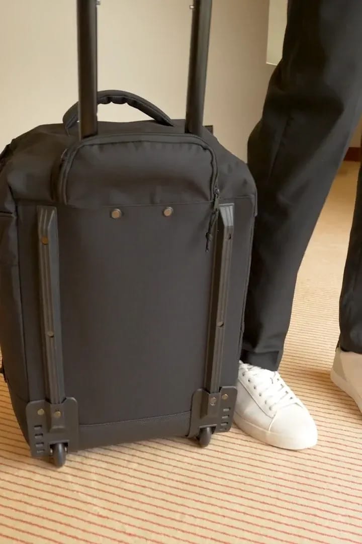 KI0834-Size holdall trolley suitcase