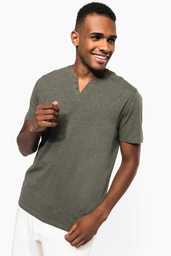 V-neck t-shirt with buttons