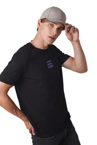 Cap with contrasting sandwich peak - 6 panels