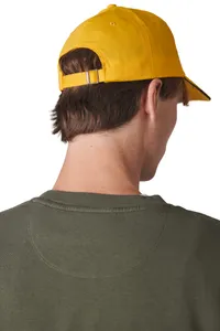 Cap with contrasting sandwich peak - 6 panels