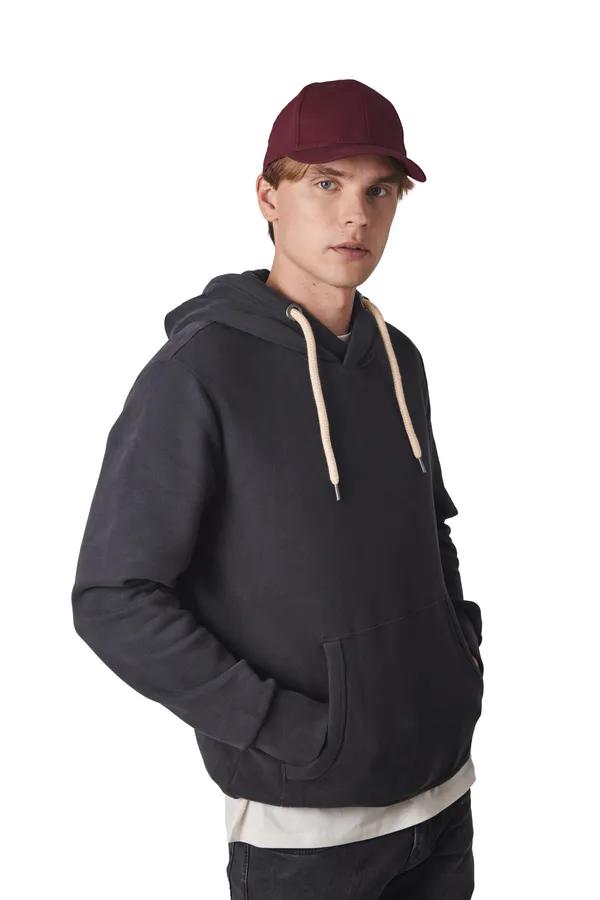 6-panel cap