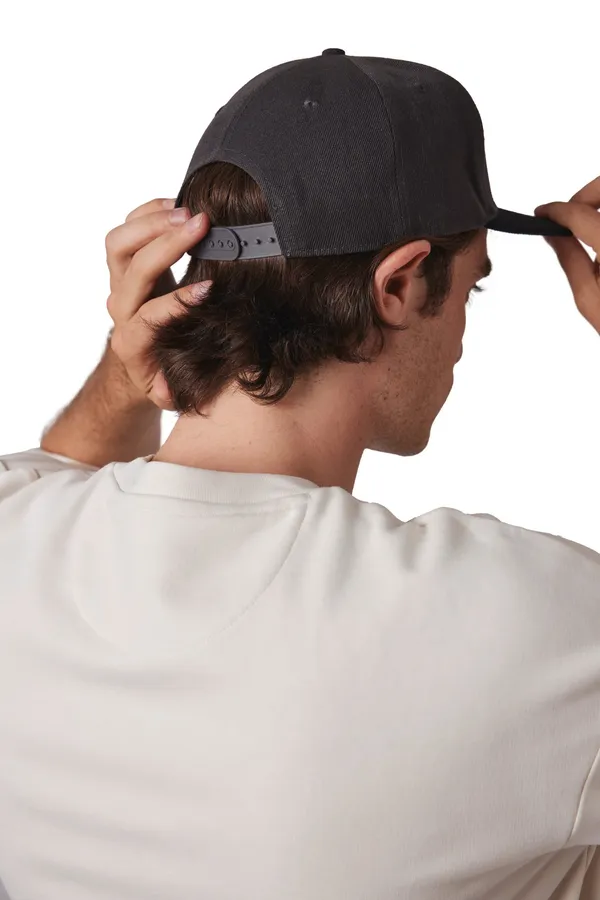 Snapback cap - 5 panels