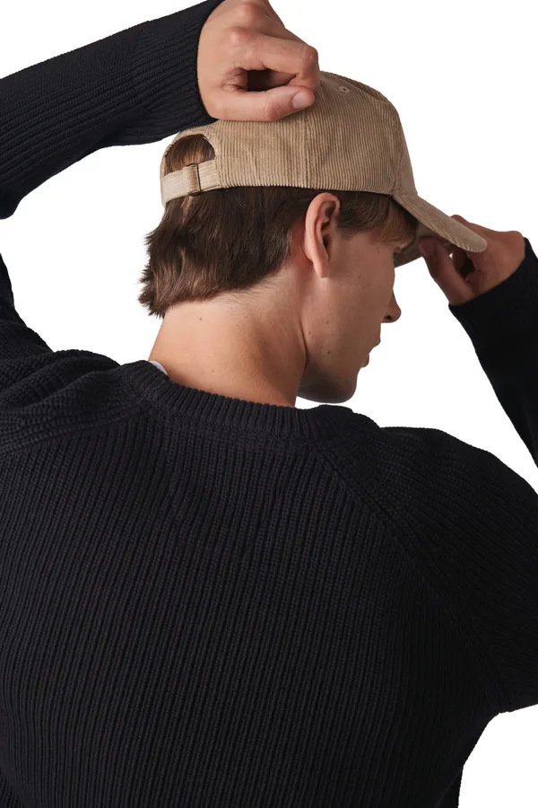 5-panel velvet cap