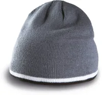 Beanie with contrasttwo-tone band