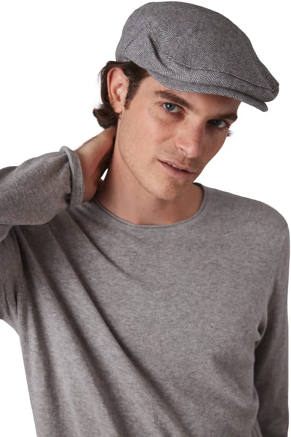 Duckbill hat