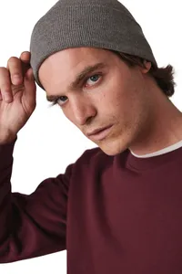 Beanie with turn-up