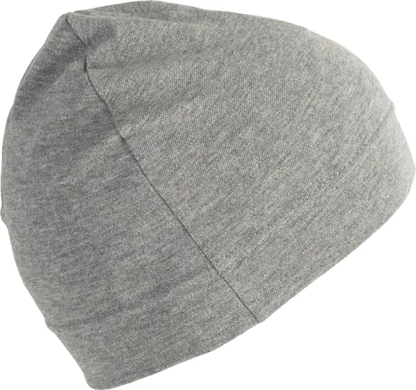 Sporty fitted beanie