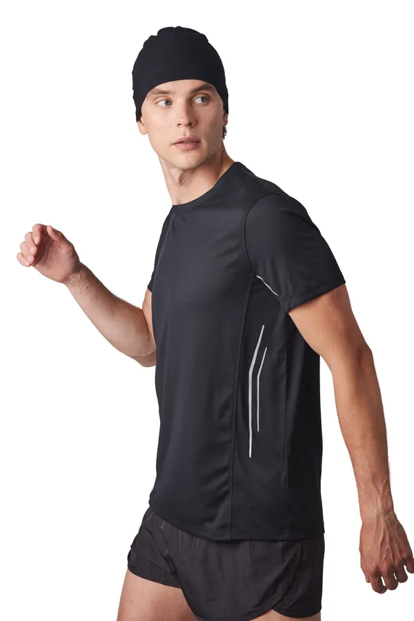 Sporty fitted beanie