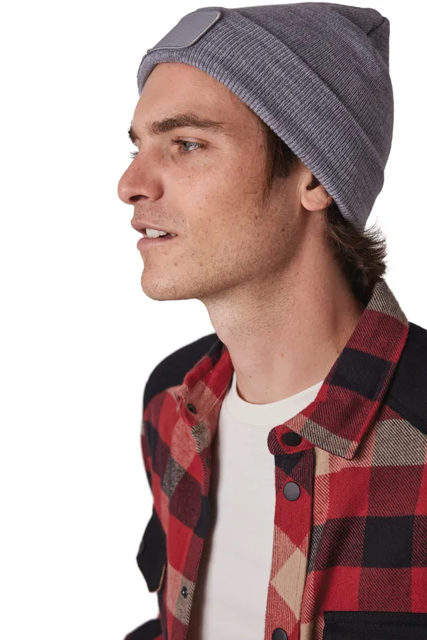 Recycled beanie with patch
