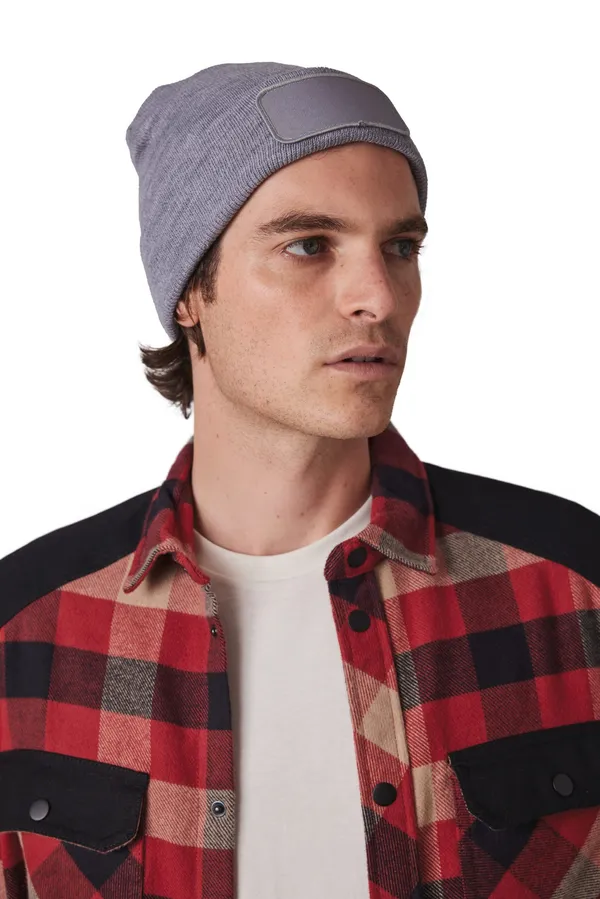 Recycled beanie with patch