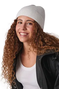 Ribbed beanie with turn-up