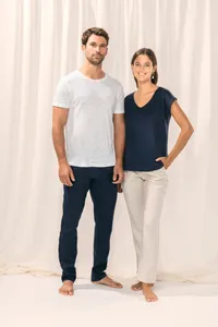 Ladies' V-neck linen t-shirt