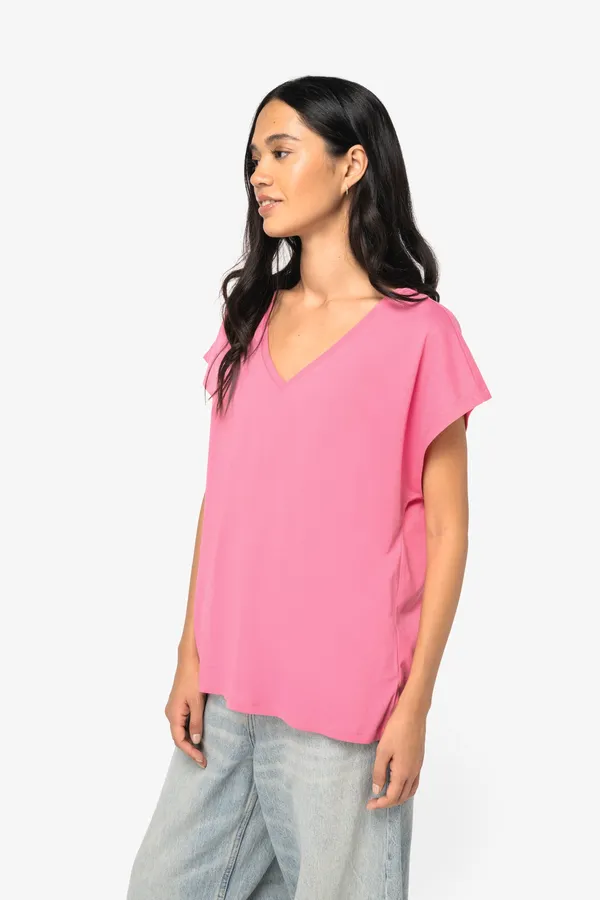 Eco-friendly ladies’ V-neck loose t-shirt