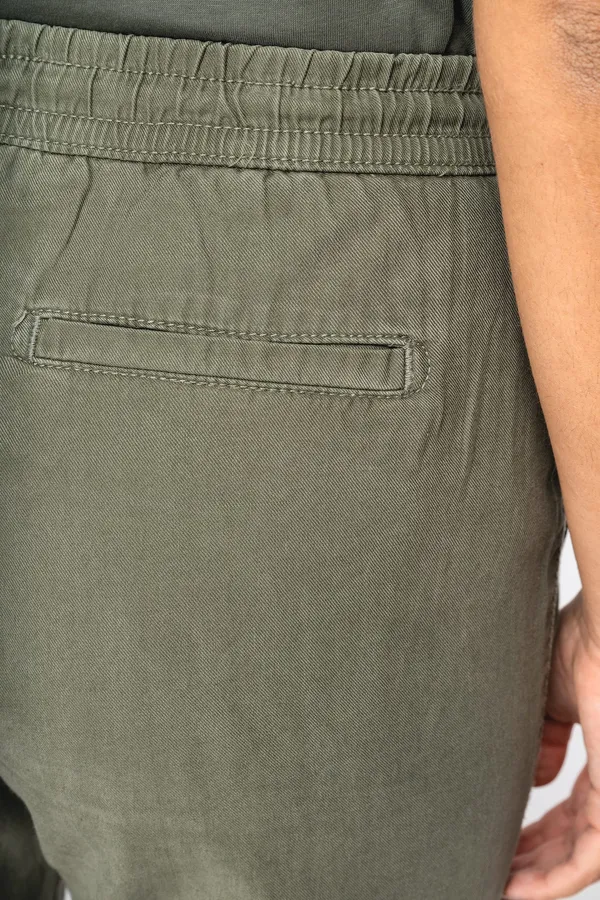 Eco-friendly ladies’ washed effect lyocell trousers