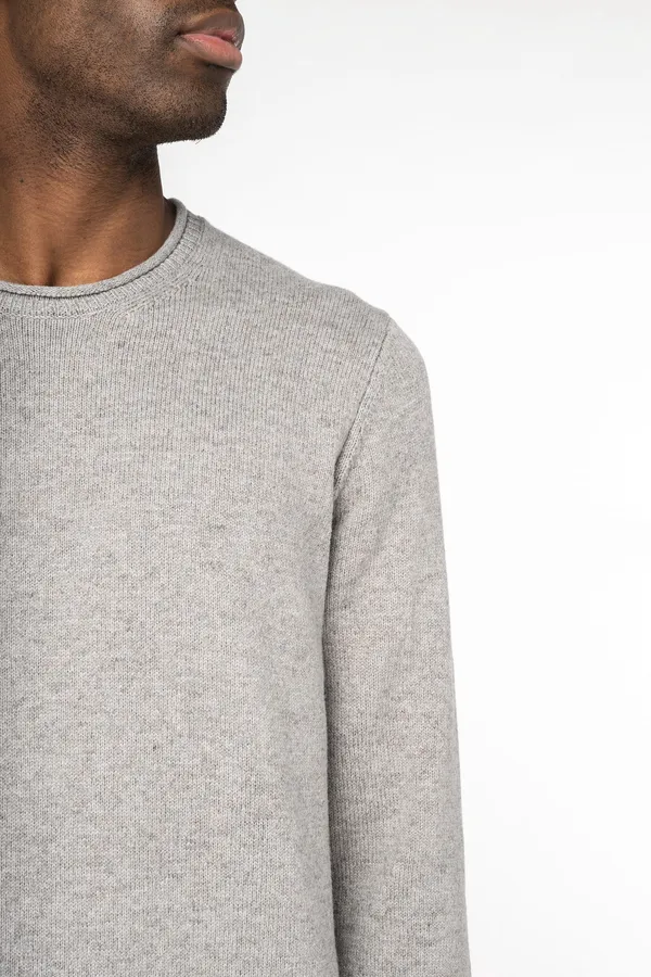 Eco-friendly men’s merino wool jumper