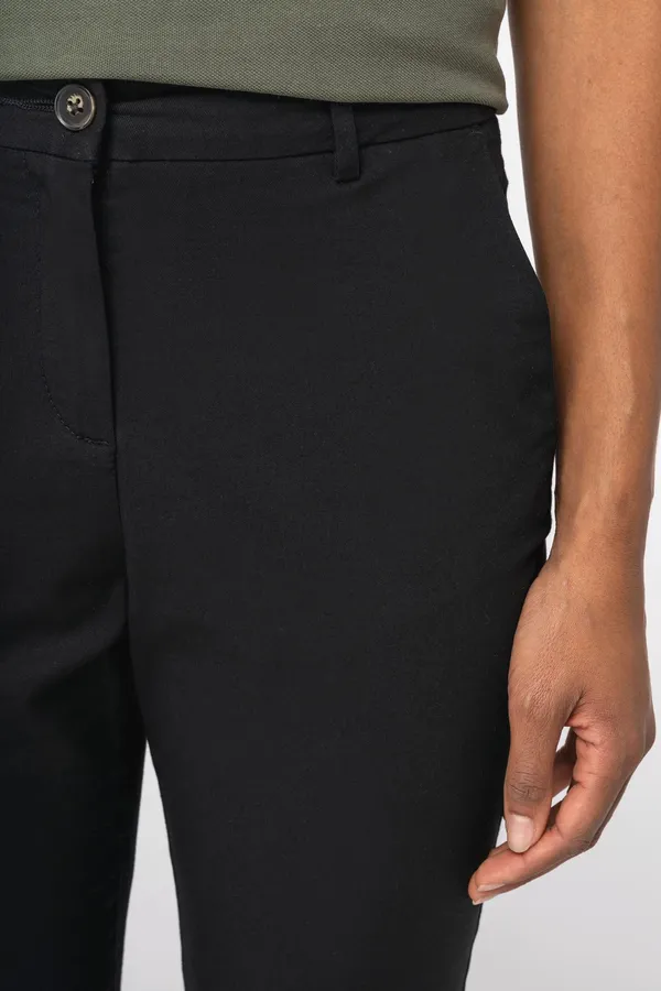 Eco-friendly ladies’ 7/8 chinos