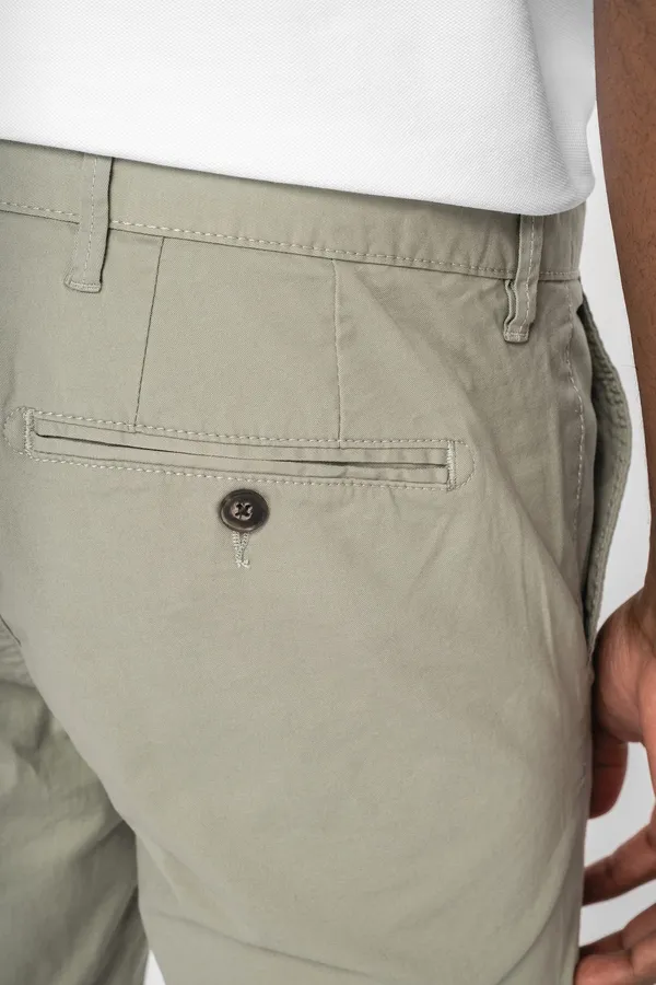 Eco-friendly men's chino bermuda shorts